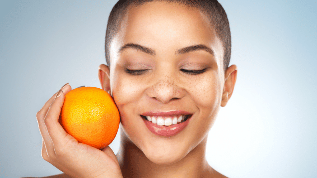 Can You Use Peptides and Vitamin C Together?